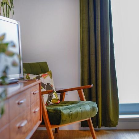 Apartment Two - Private Car Park, Comfortable And Well Equipped - By Ocean City Retreats Plymouth Zewnętrze zdjęcie