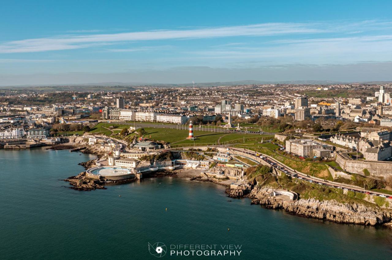 Apartment Two - Private Car Park, Comfortable And Well Equipped - By Ocean City Retreats Plymouth Zewnętrze zdjęcie